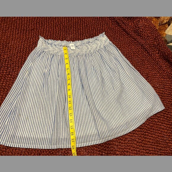 OLD NAVY and OTHERS Elastic Gathered Ruffle MiniSkirts (Set of 3) - Size M - Picture 3 of 8